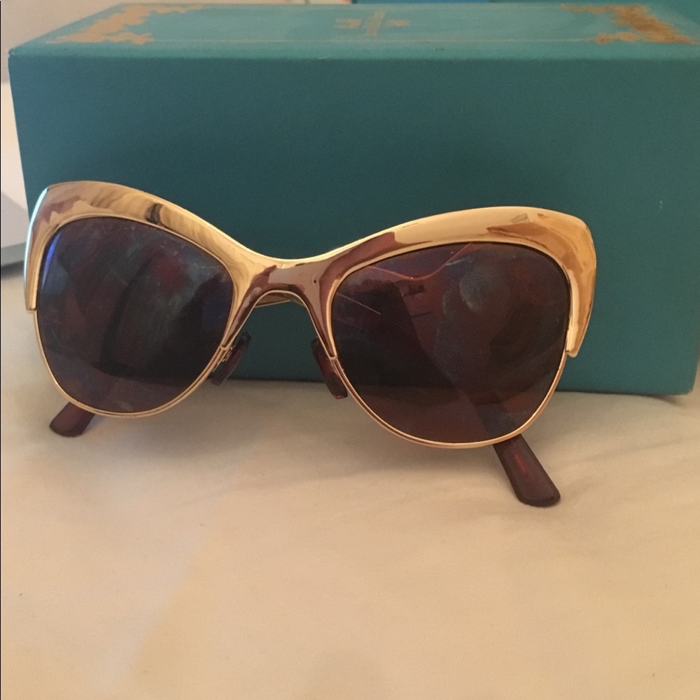 Anna Della Russo For H&M Sunnies😎